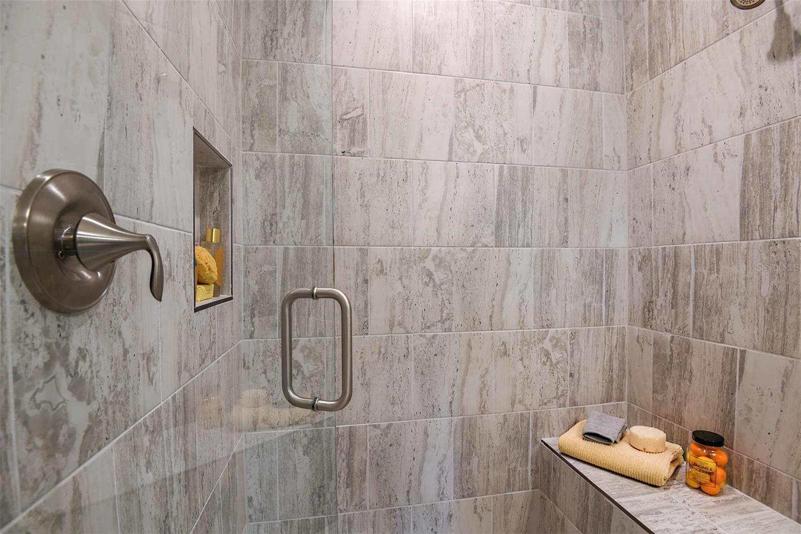 Image 7 of 22 For 12581 Oak Hill Way