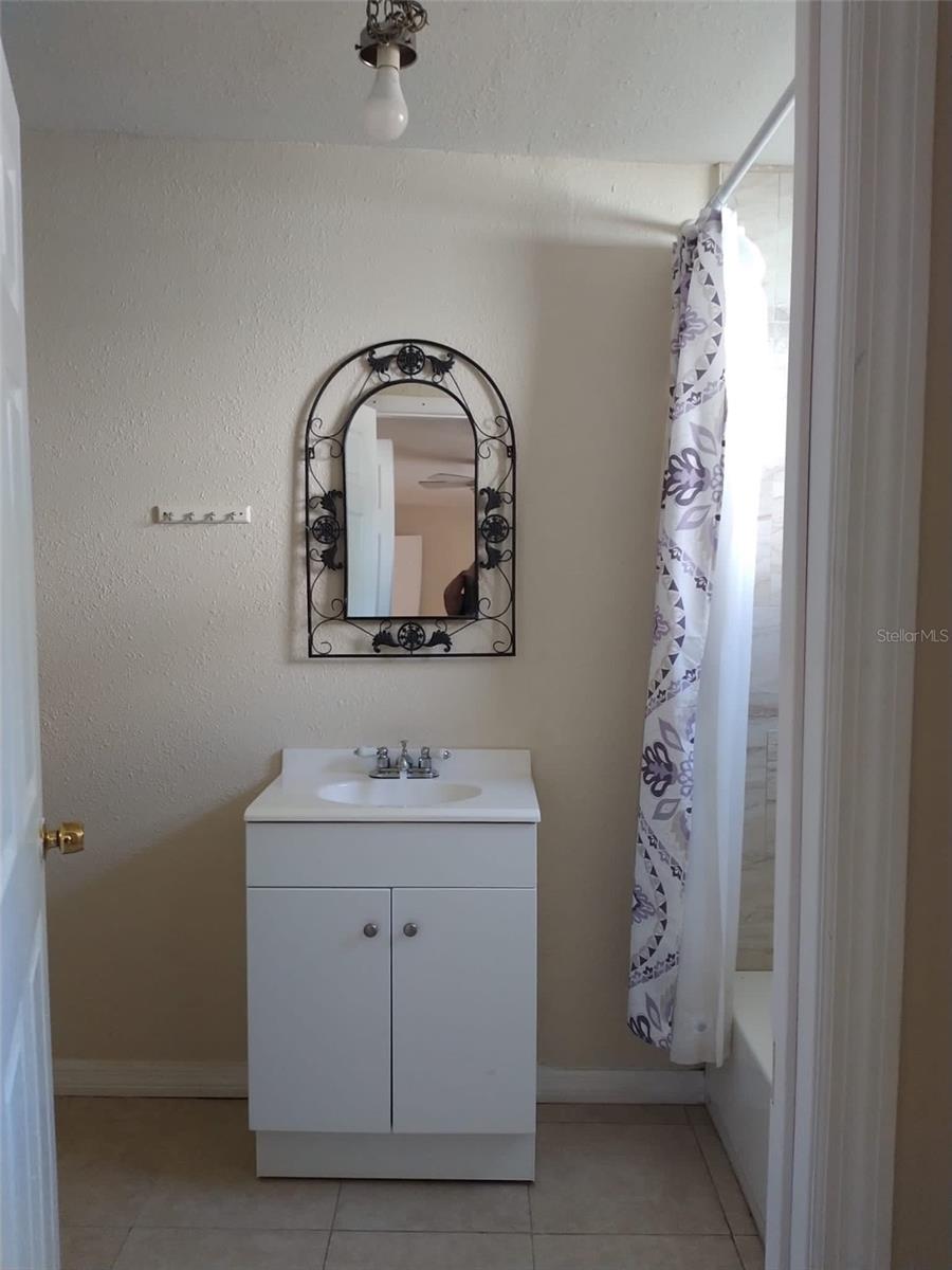 Image 8 of 13 For 6224 Florida Drive