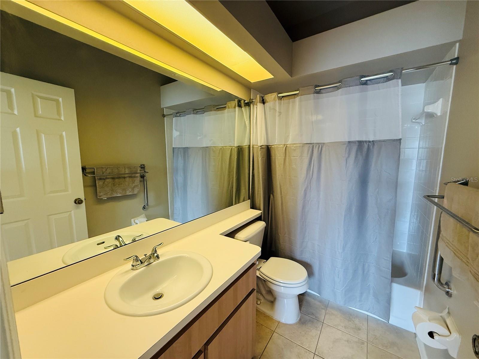 Image 14 of 32 For 2843 Thaxton Drive 38