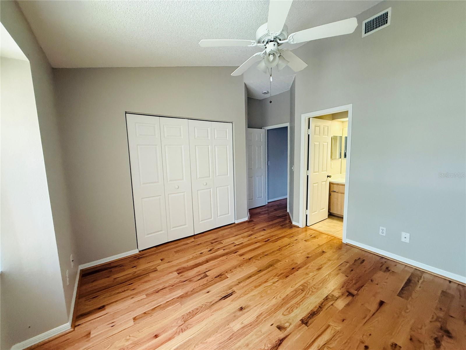 Image 17 of 32 For 2843 Thaxton Drive 38