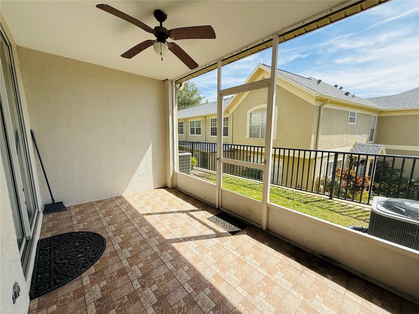 Image 27 of 32 For 2843 Thaxton Drive 38