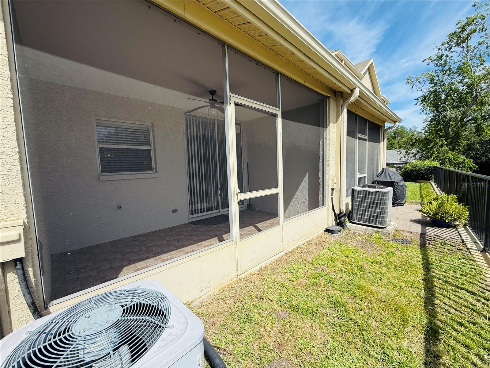 Image 28 of 32 For 2843 Thaxton Drive 38