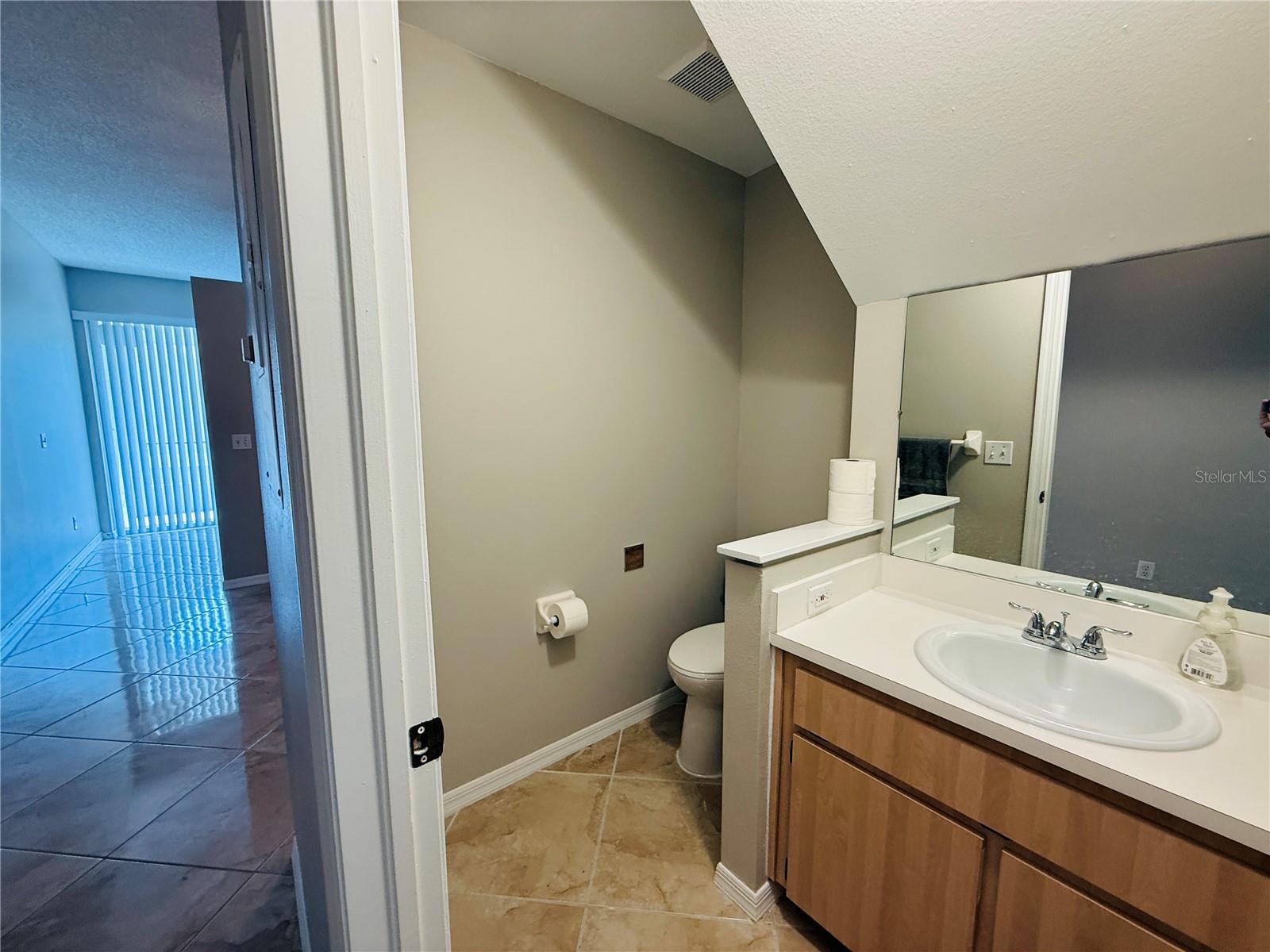 Image 5 of 32 For 2843 Thaxton Drive 38