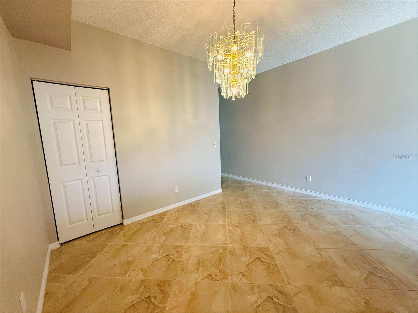 Image 7 of 32 For 2843 Thaxton Drive 38