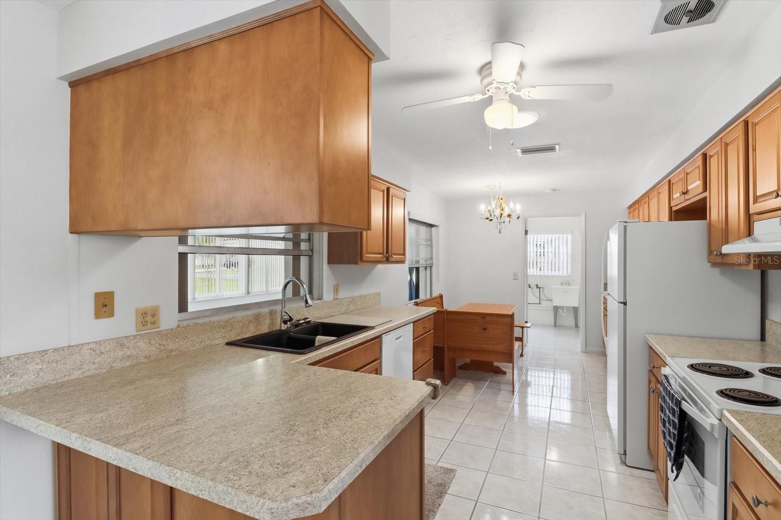 Image 12 of 43 For 42 Truman Boulevard