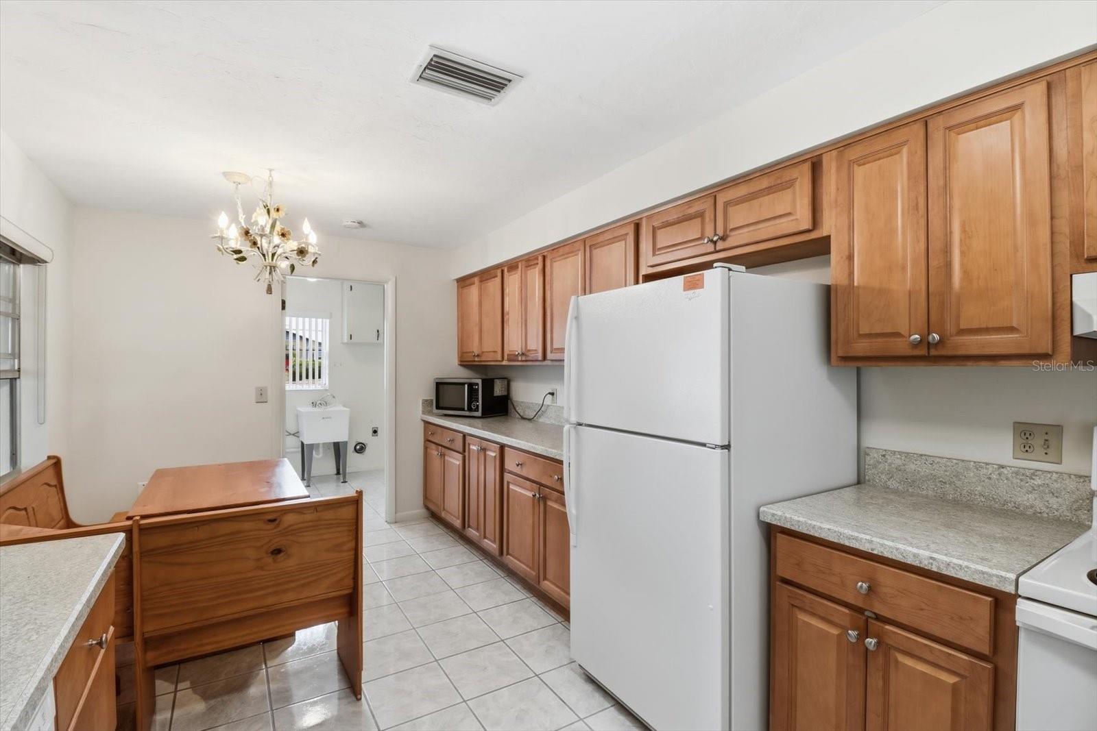 Image 17 of 43 For 42 Truman Boulevard