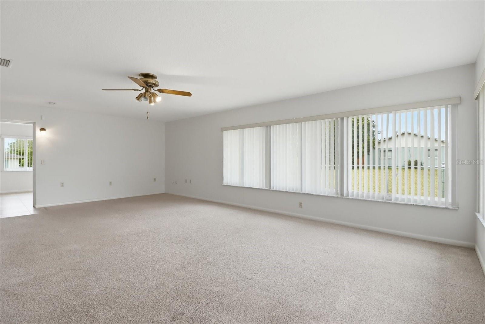 Image 23 of 43 For 42 Truman Boulevard