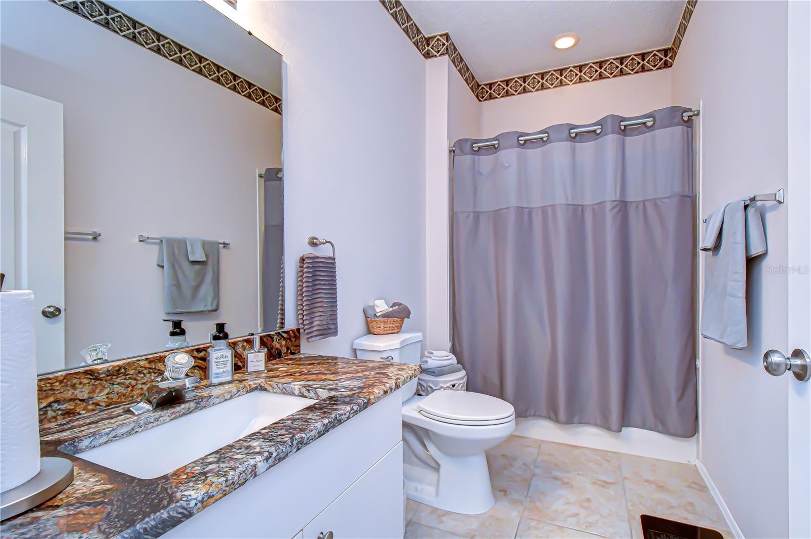 Image 31 of 44 For 9815 Gingerwood Drive