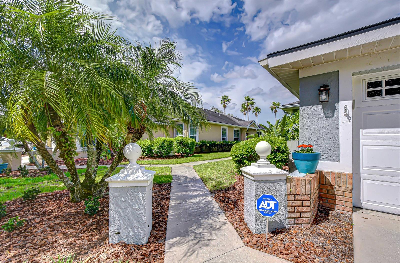 Image 4 of 44 For 9815 Gingerwood Drive