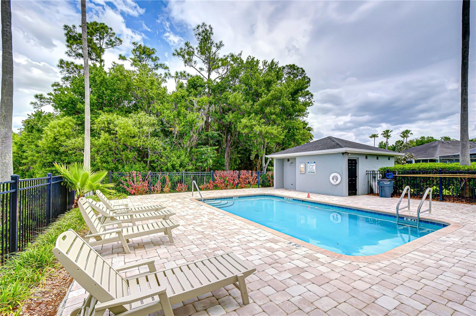 Image 40 of 44 For 9815 Gingerwood Drive