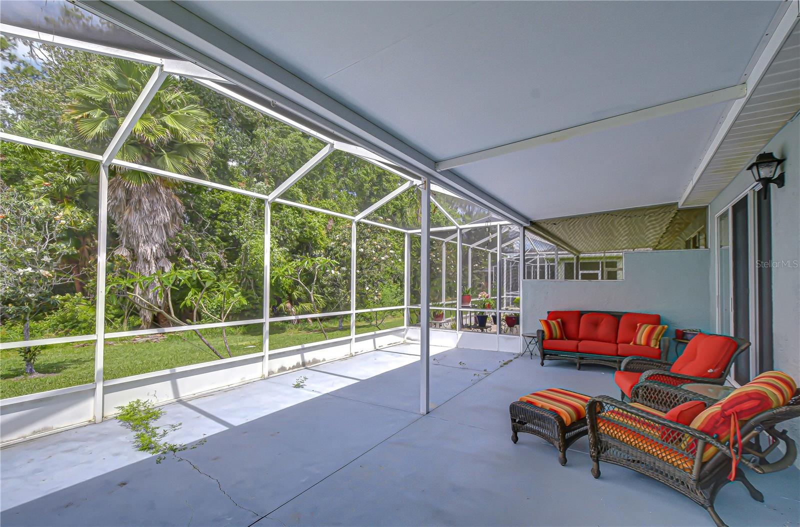 Image 7 of 44 For 9815 Gingerwood Drive