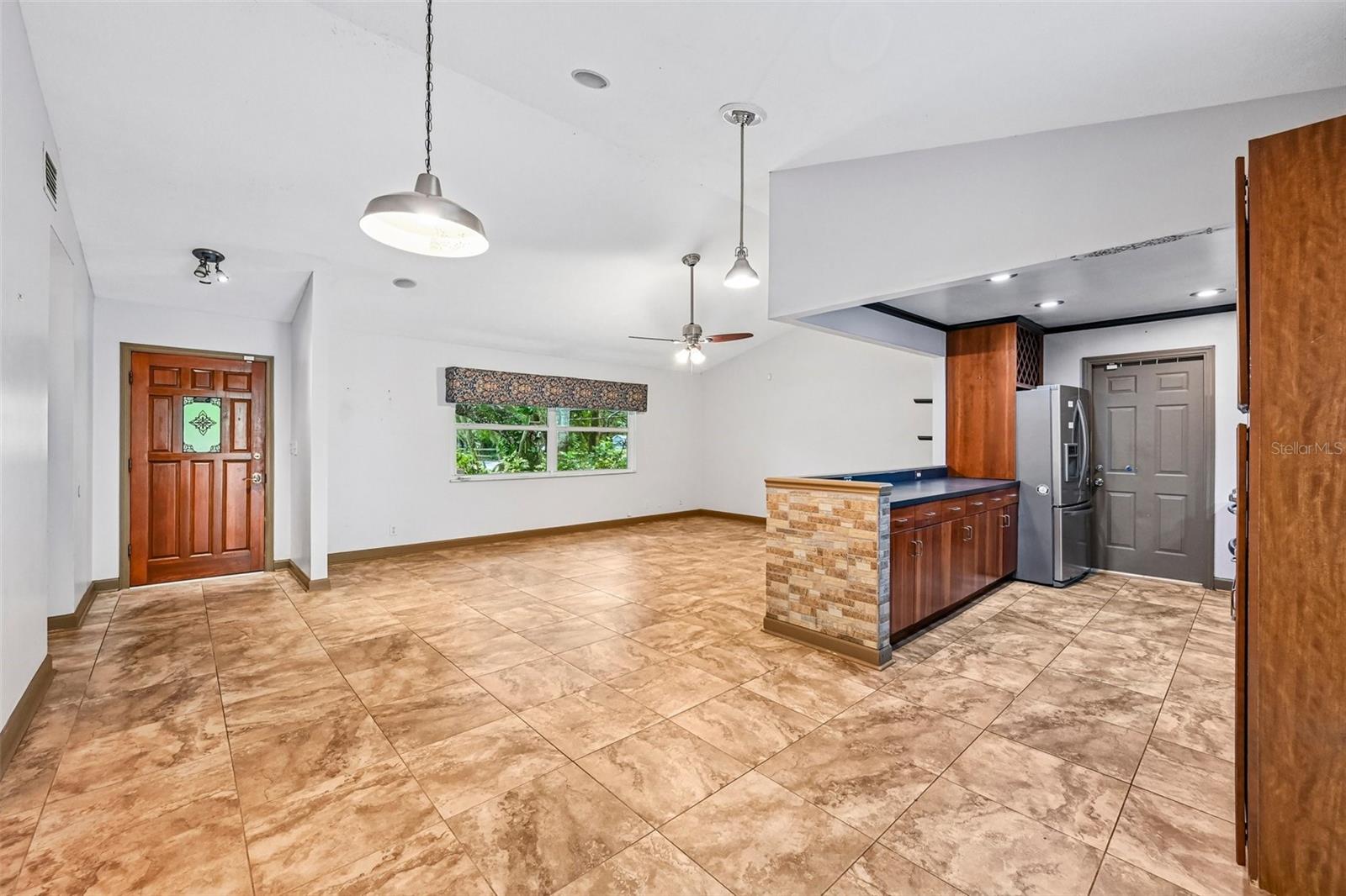 Image 17 of 29 For 255 Salerno Road