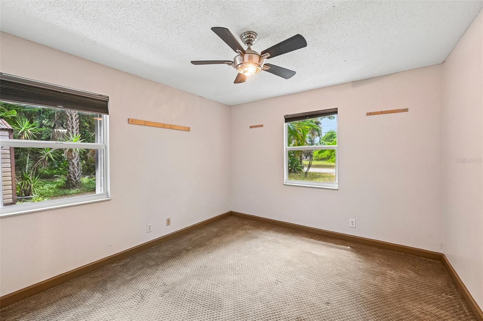 Image 24 of 29 For 255 Salerno Road