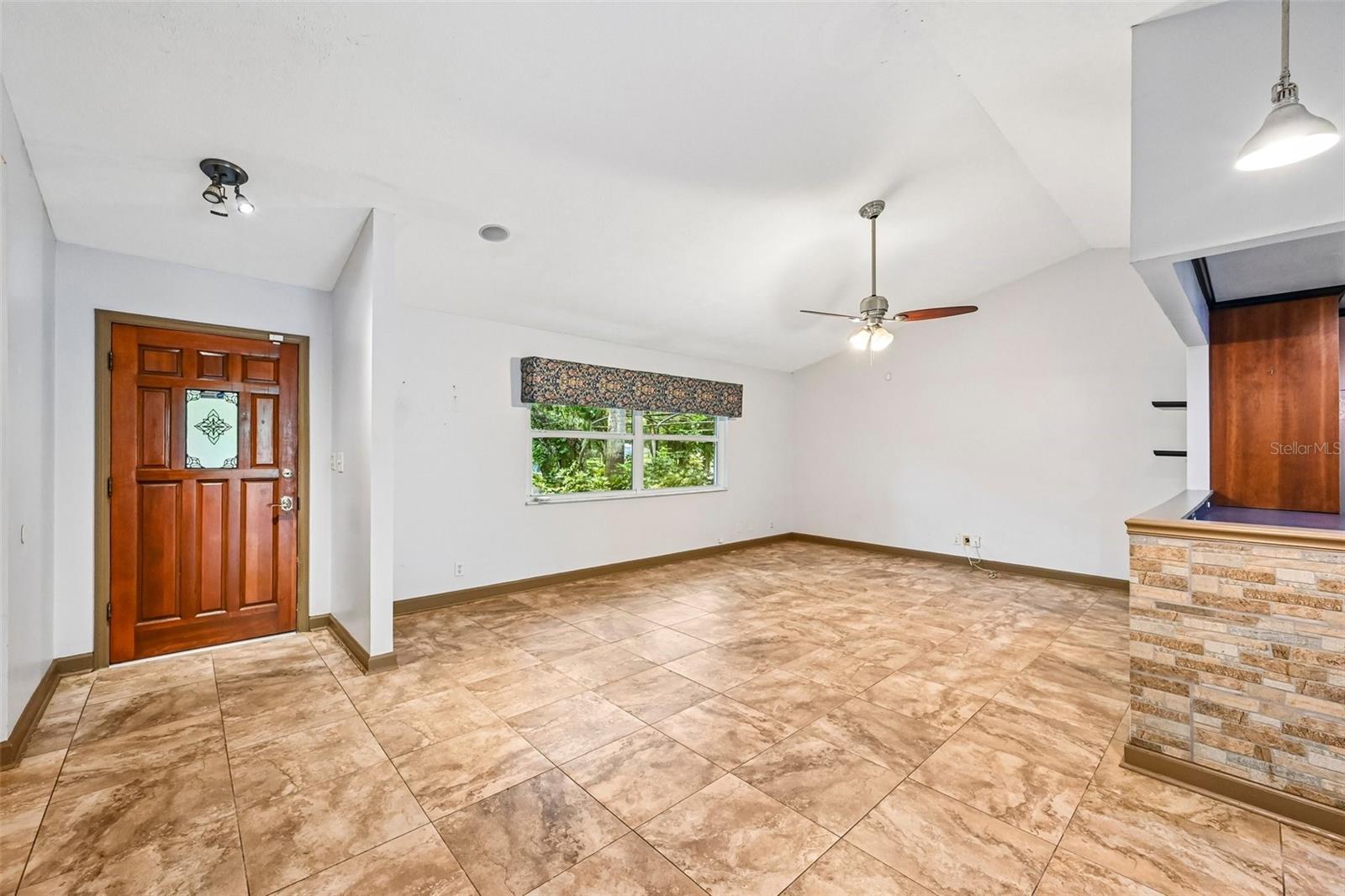 Image 7 of 29 For 255 Salerno Road