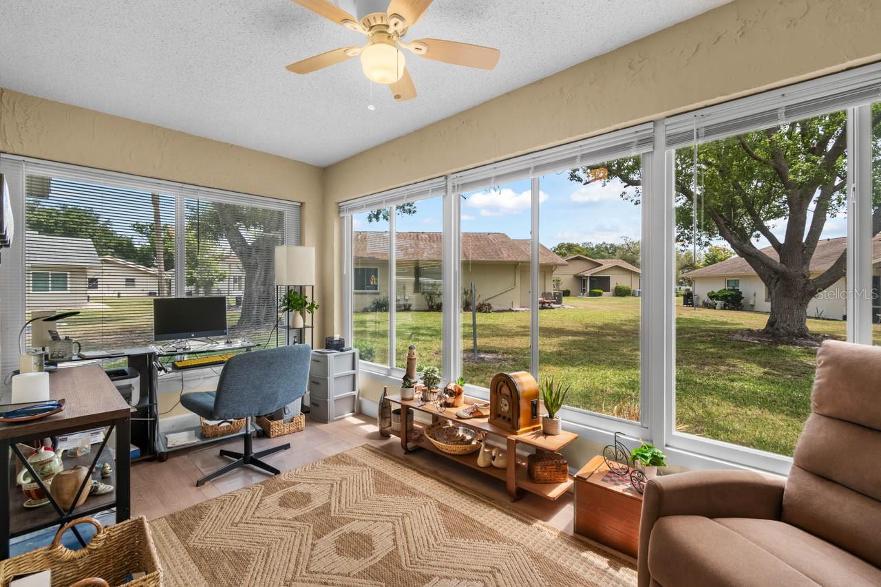 Image 9 of 55 For 330 Gloucester Boulevard