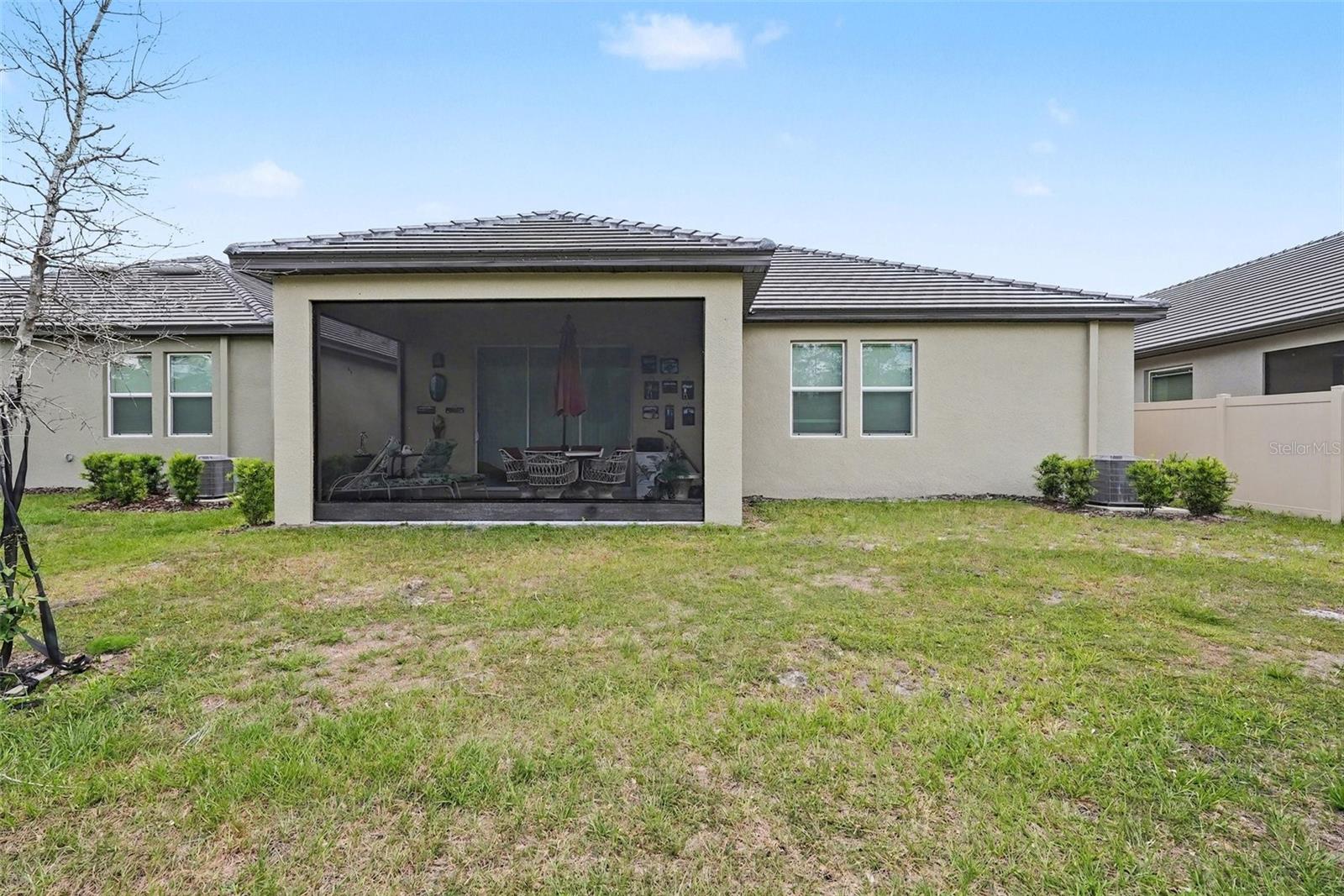Image 27 of 46 For 10395 Banyan Breeze Boulevard