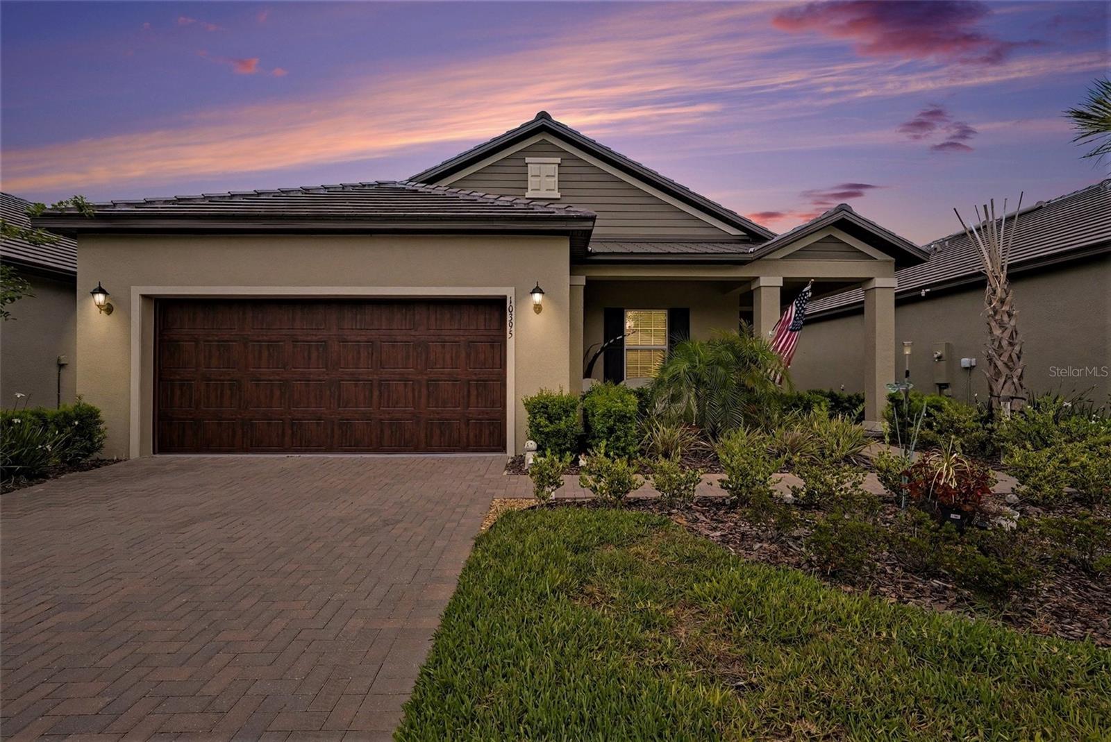 Image 31 of 46 For 10395 Banyan Breeze Boulevard