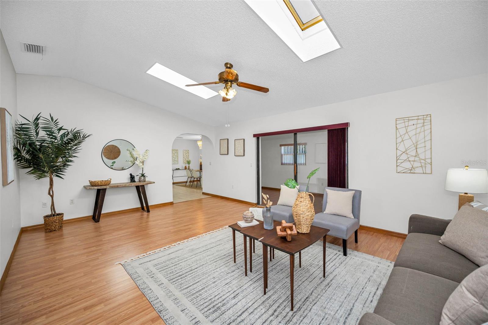 Image 10 of 35 For 4745 Swallowtail Drive
