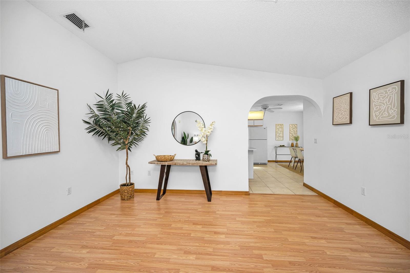 Image 11 of 35 For 4745 Swallowtail Drive