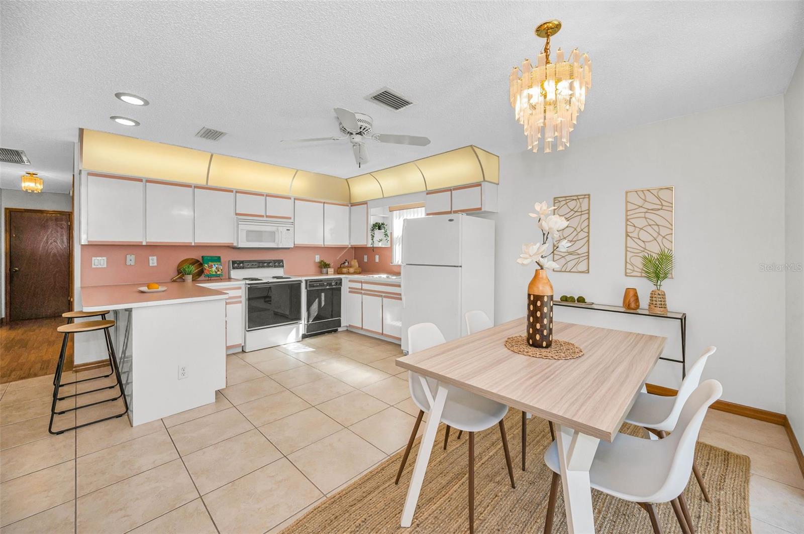 Image 21 of 35 For 4745 Swallowtail Drive