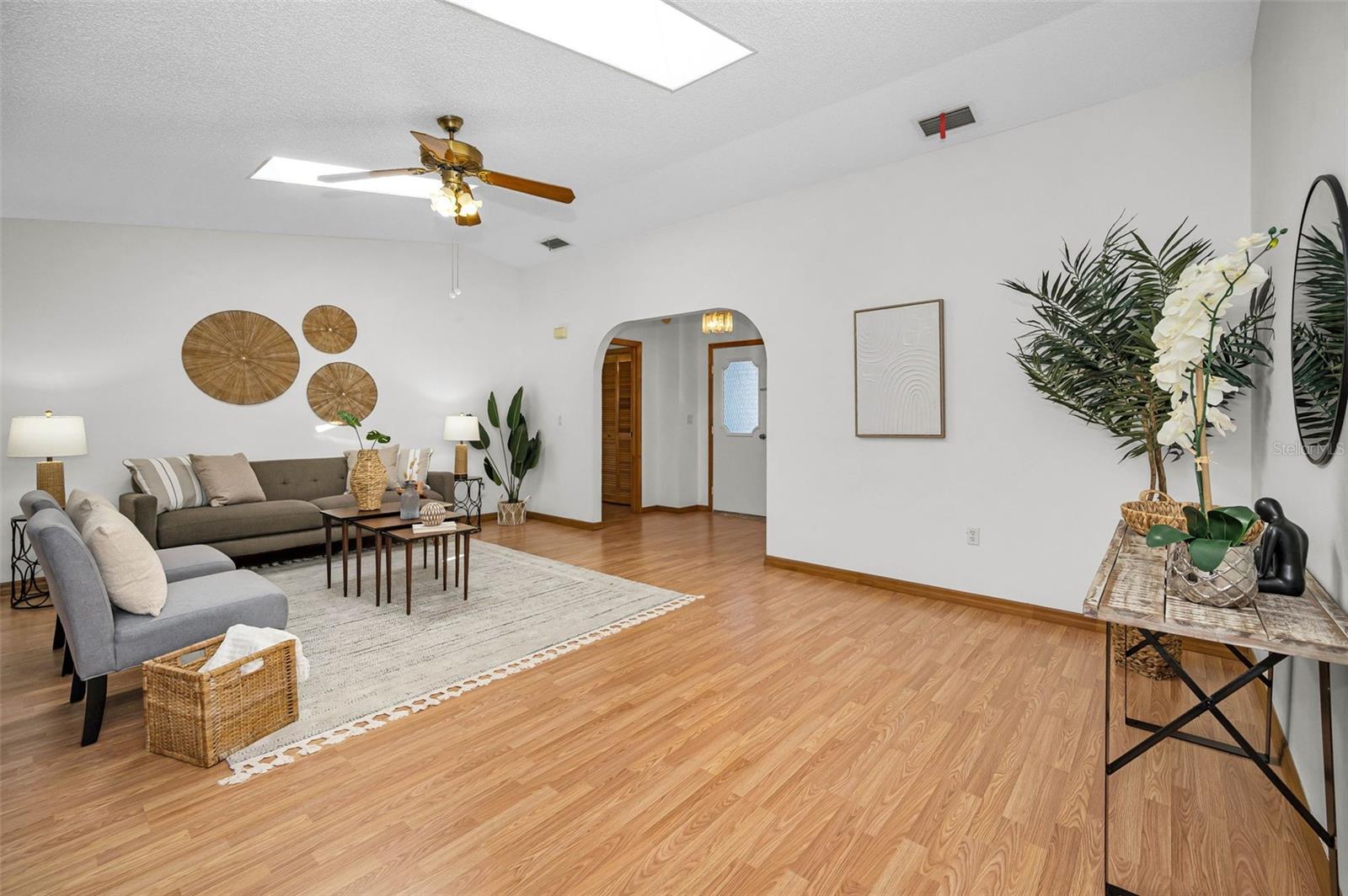 Image 7 of 35 For 4745 Swallowtail Drive