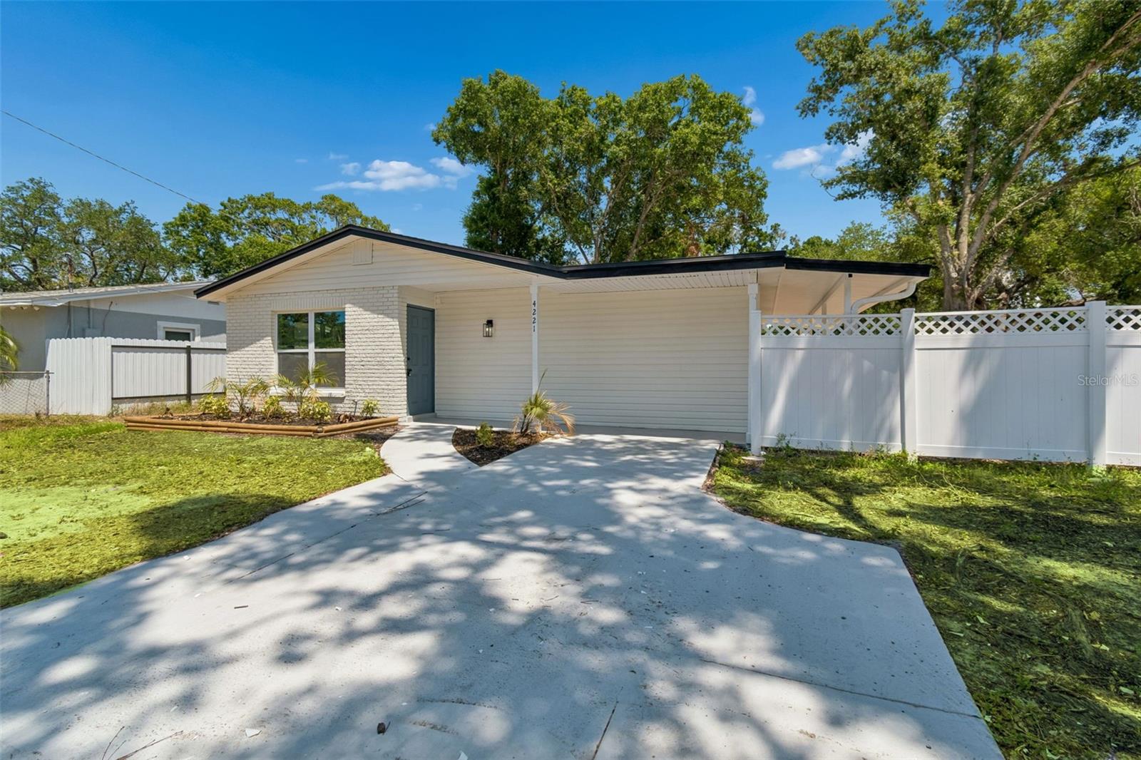 Details for 4221 Empire Place, TAMPA, FL 33610