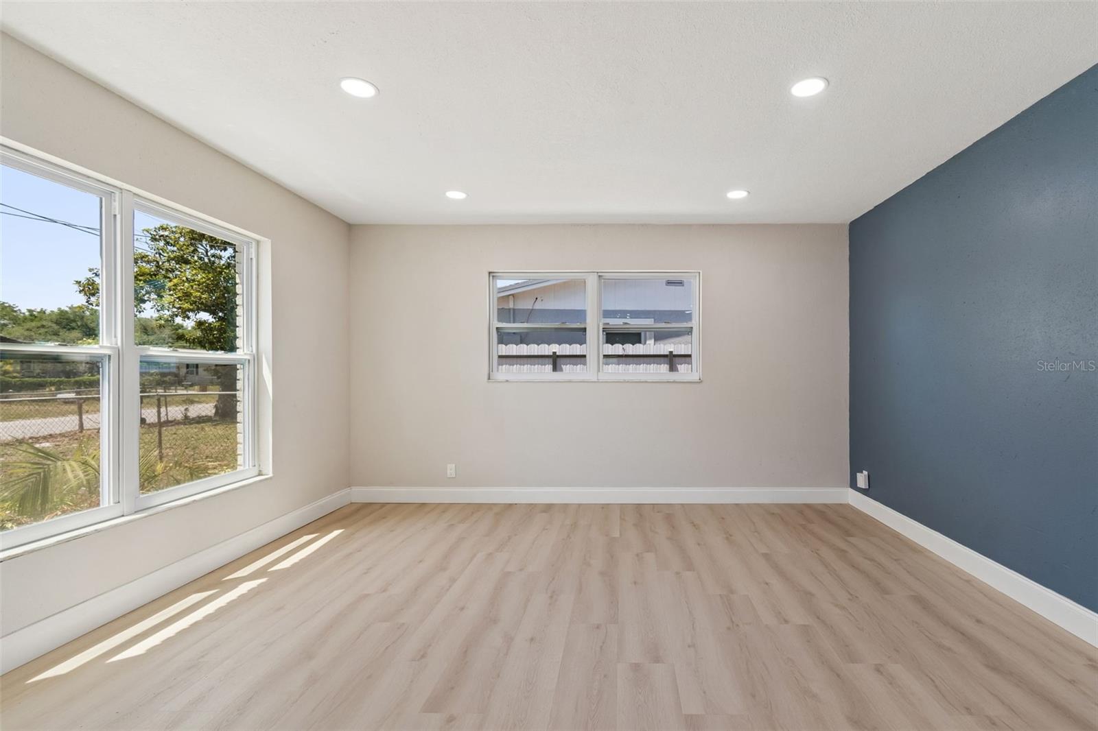 Image 10 of 62 For 4221 Empire Place