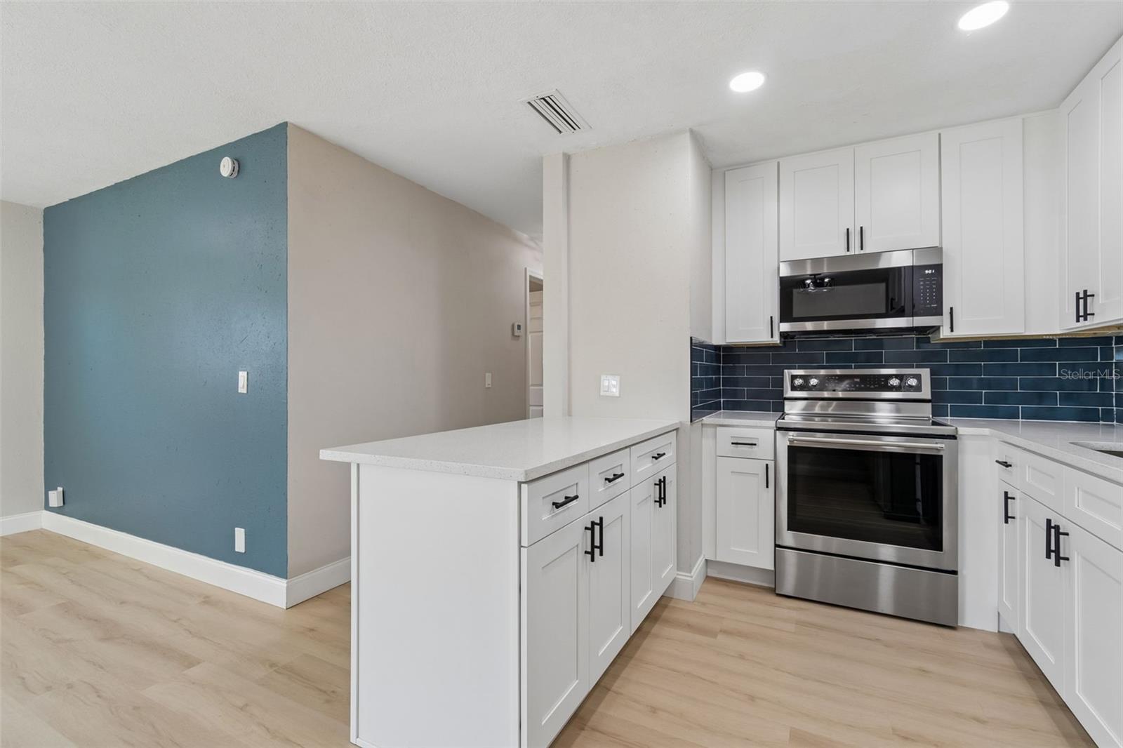 Image 15 of 62 For 4221 Empire Place