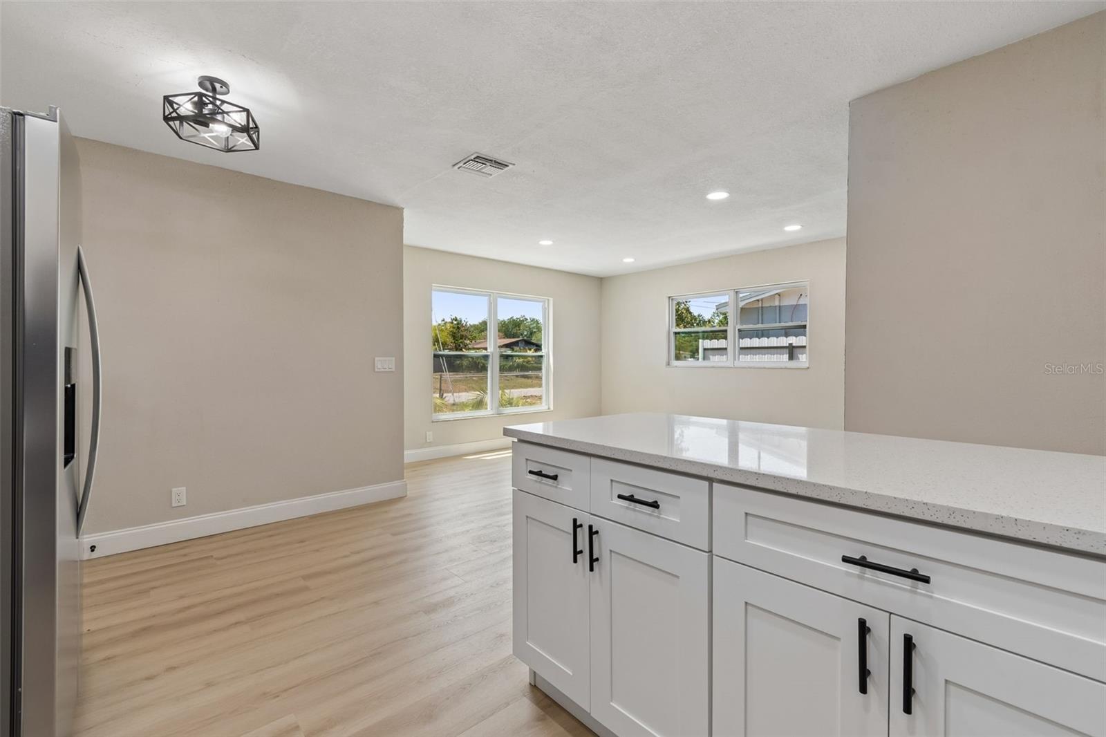 Image 18 of 62 For 4221 Empire Place