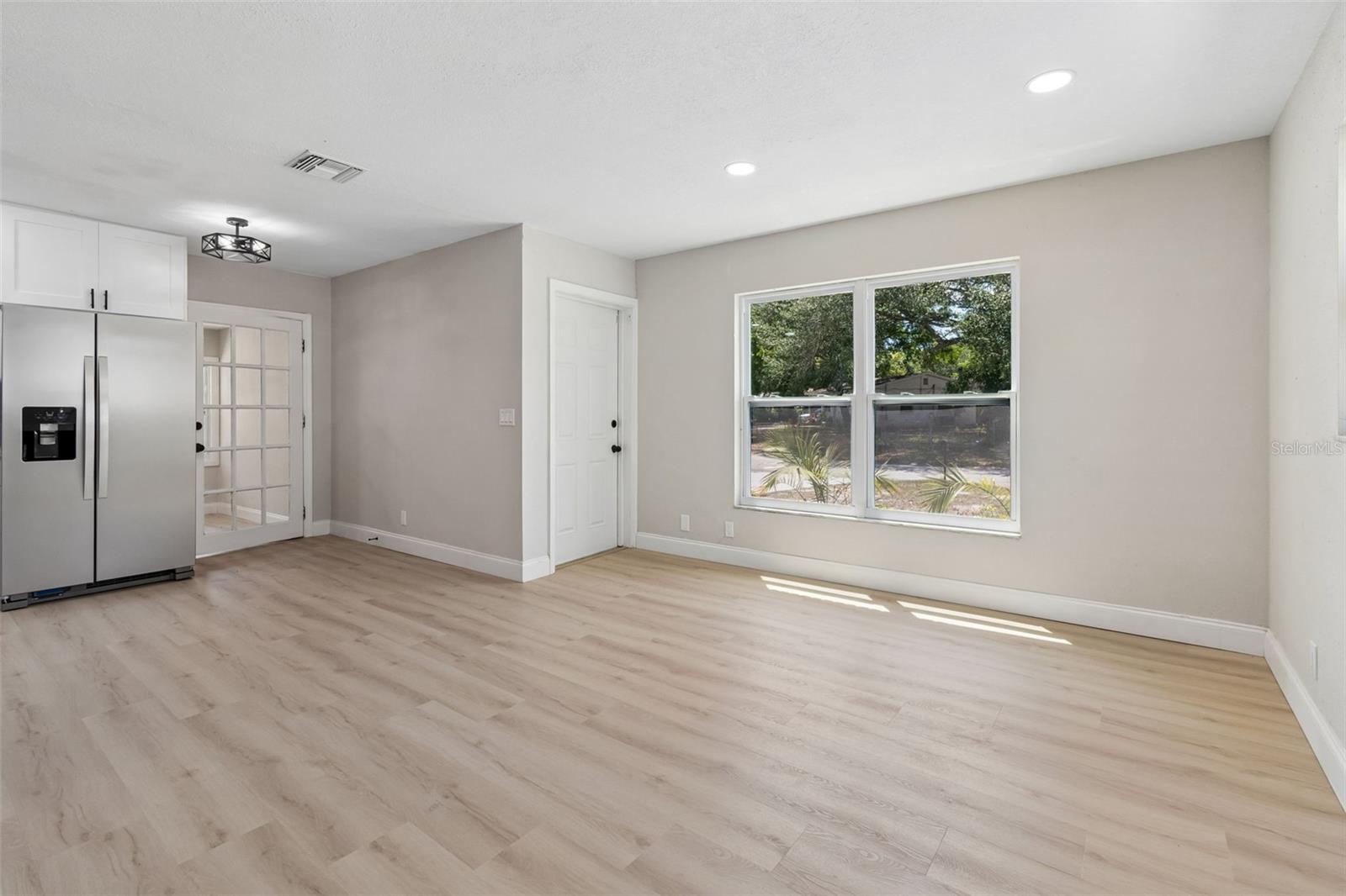 Image 8 of 62 For 4221 Empire Place