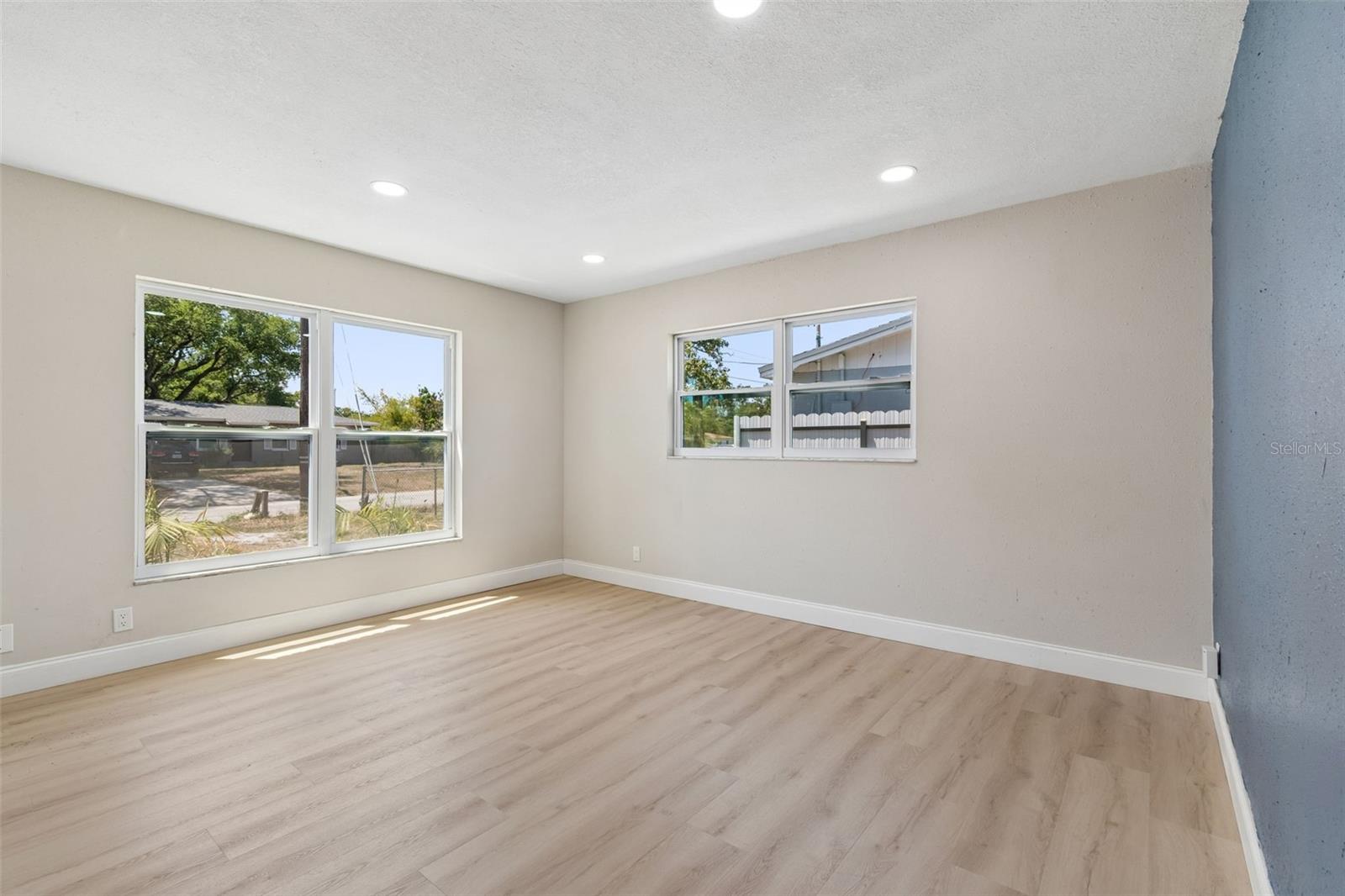 Image 9 of 62 For 4221 Empire Place