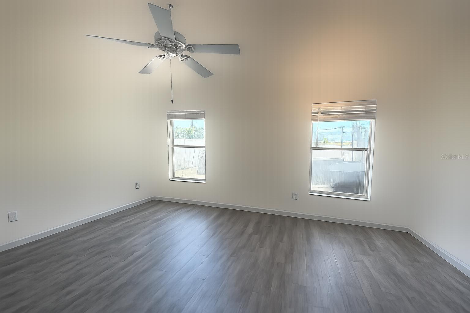 Image 6 of 13 For 7823 Carriage Pointe Drive