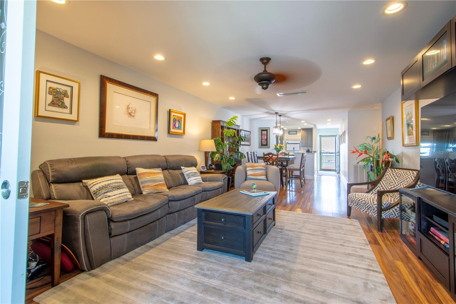 Image 11 of 53 For 2960 59th Street S 614