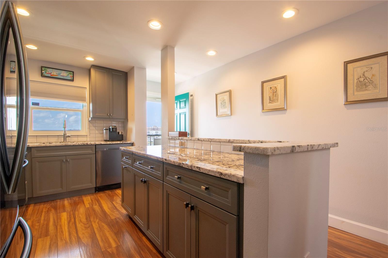 Image 6 of 53 For 2960 59th Street S 614