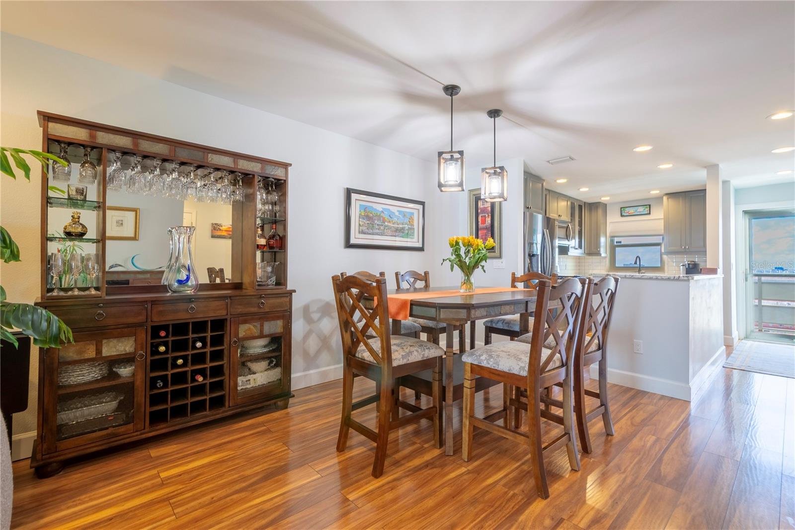 Image 9 of 53 For 2960 59th Street S 614
