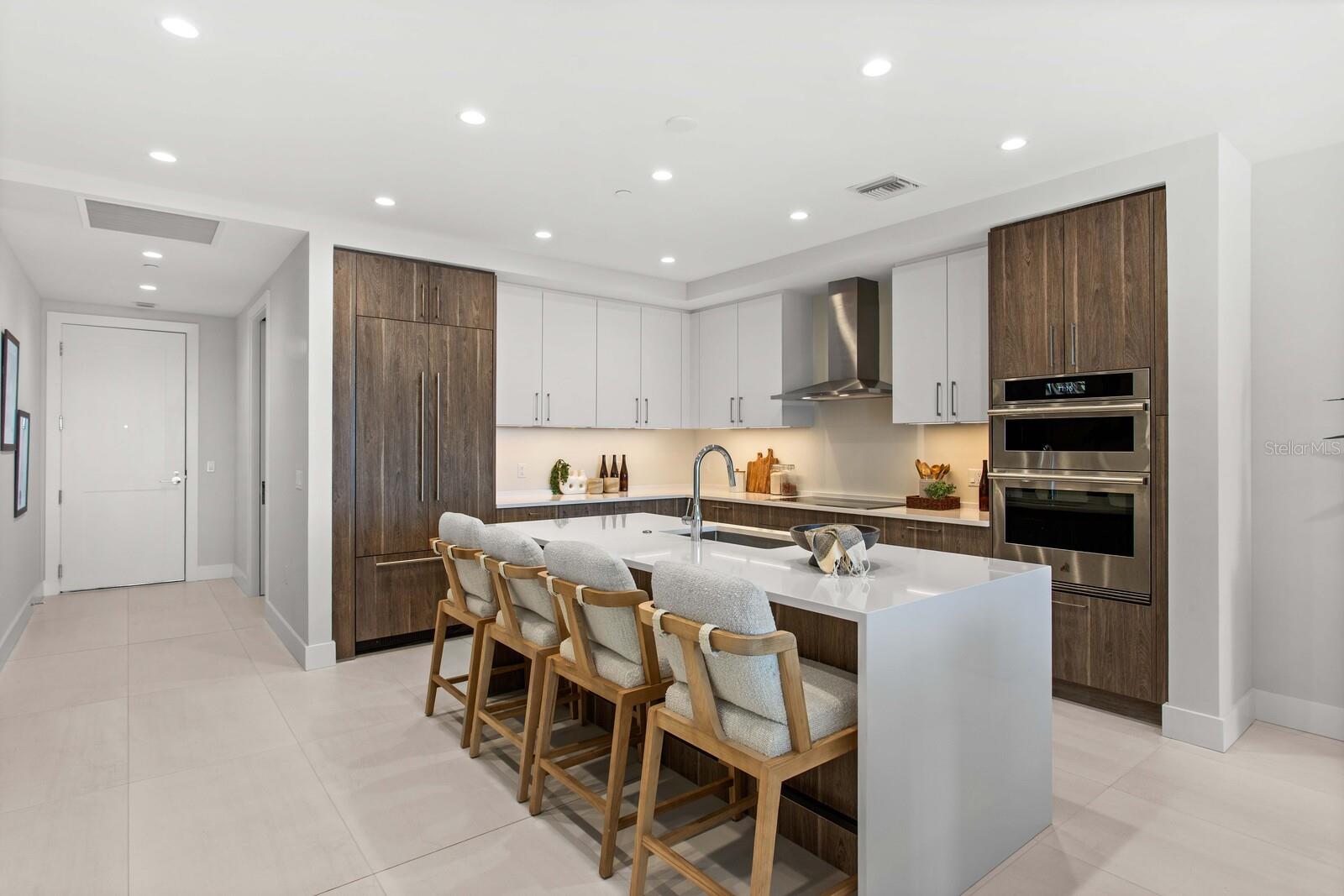 Image 22 of 30 For 275 1st Avenue S 2703