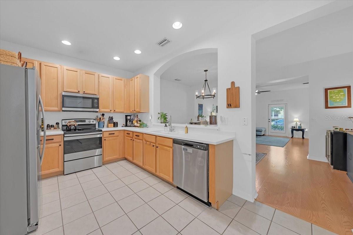 Image 6 of 26 For 9512 West Park Village Drive 107