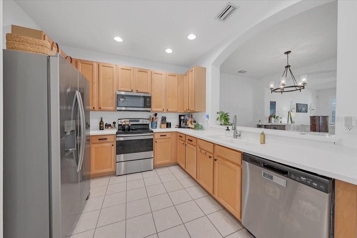 Image 7 of 26 For 9512 West Park Village Drive 107