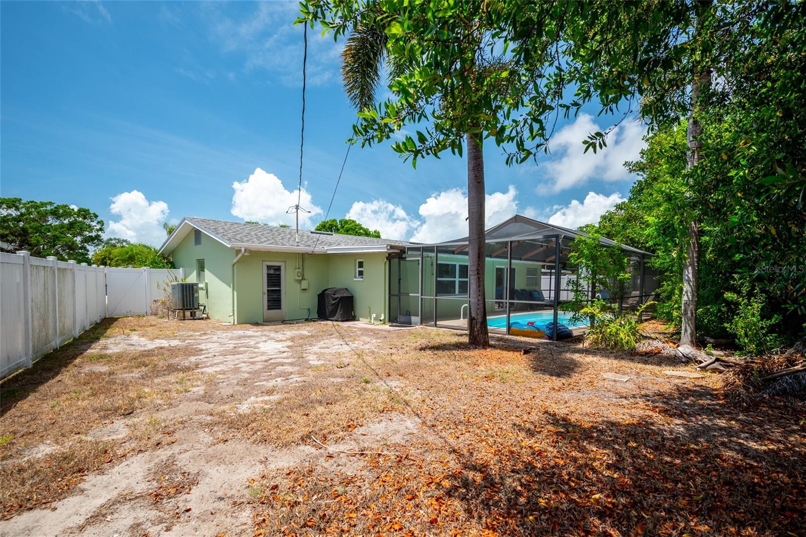 Image 19 of 21 For 10297 Hetrick Circle E