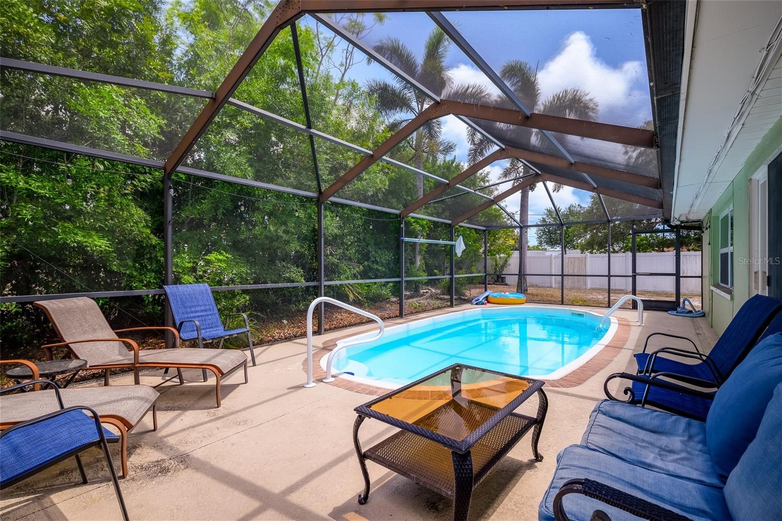 Image 4 of 21 For 10297 Hetrick Circle E