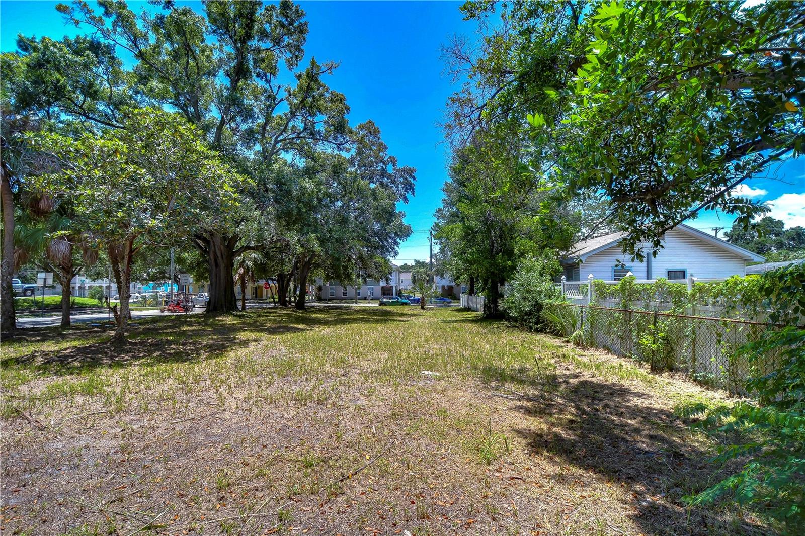Image 12 of 14 For 1522 26th Avenue