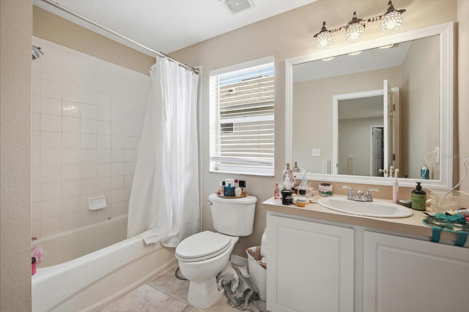 Image 17 of 35 For 19321 Sandy Springs Circle