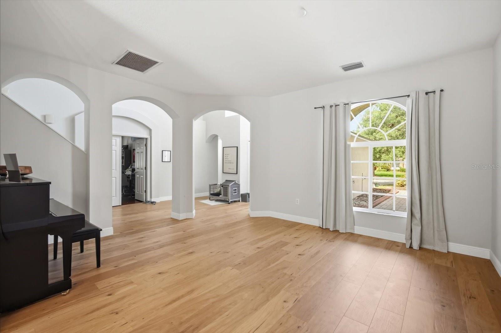 Image 4 of 35 For 19321 Sandy Springs Circle