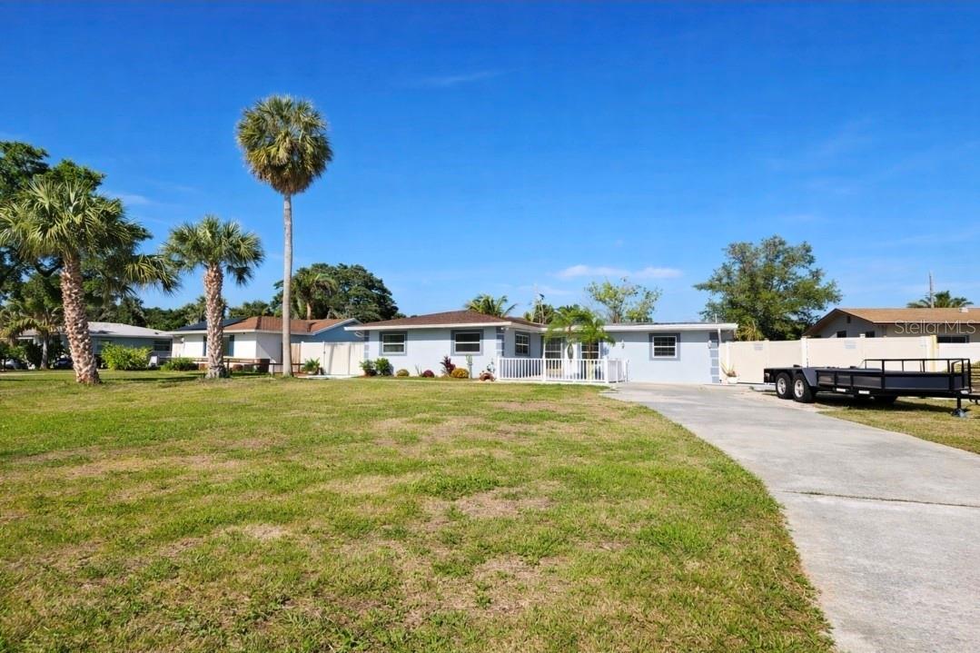 Listing photo id 0 for 6316 Fairway Boulevard
