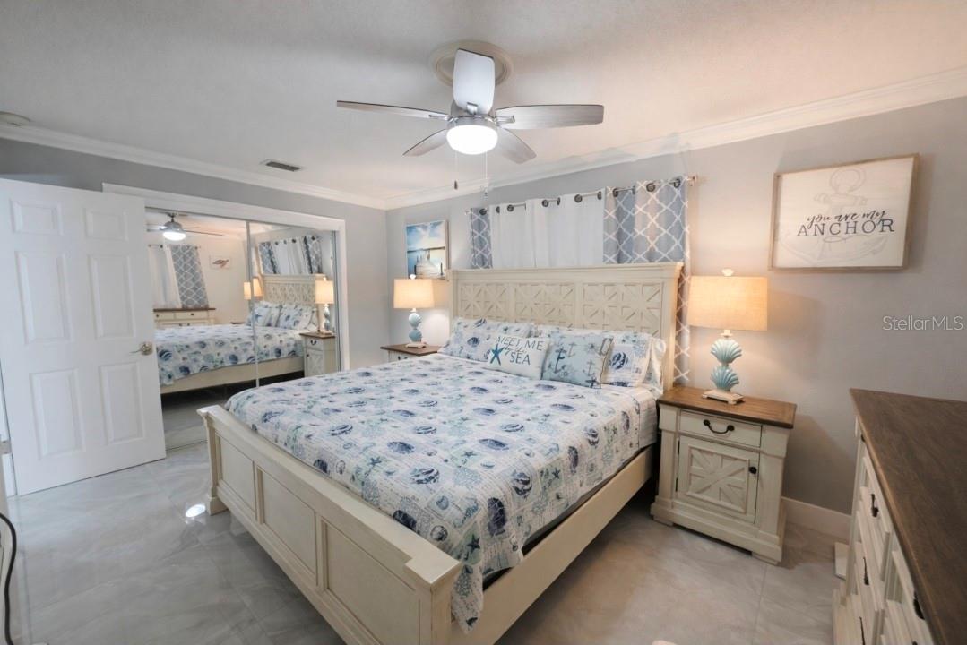 Listing photo id 18 for 6316 Fairway Boulevard