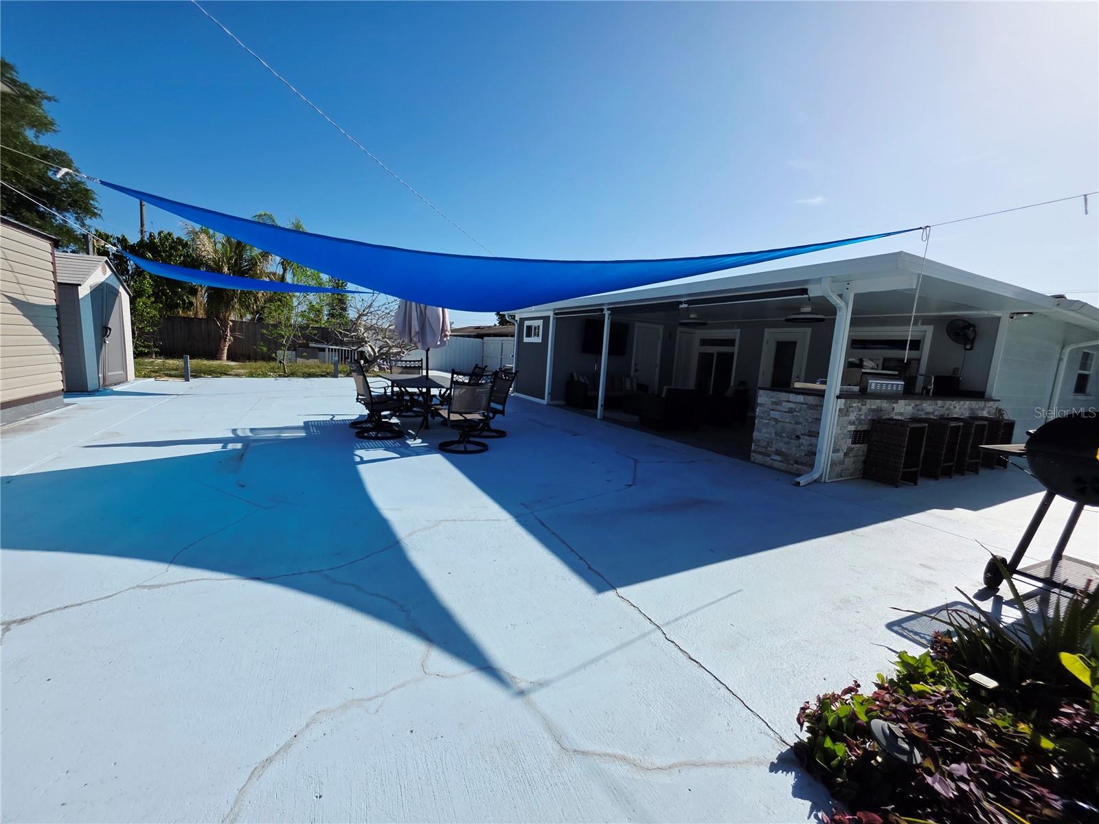 Listing photo id 29 for 6316 Fairway Boulevard