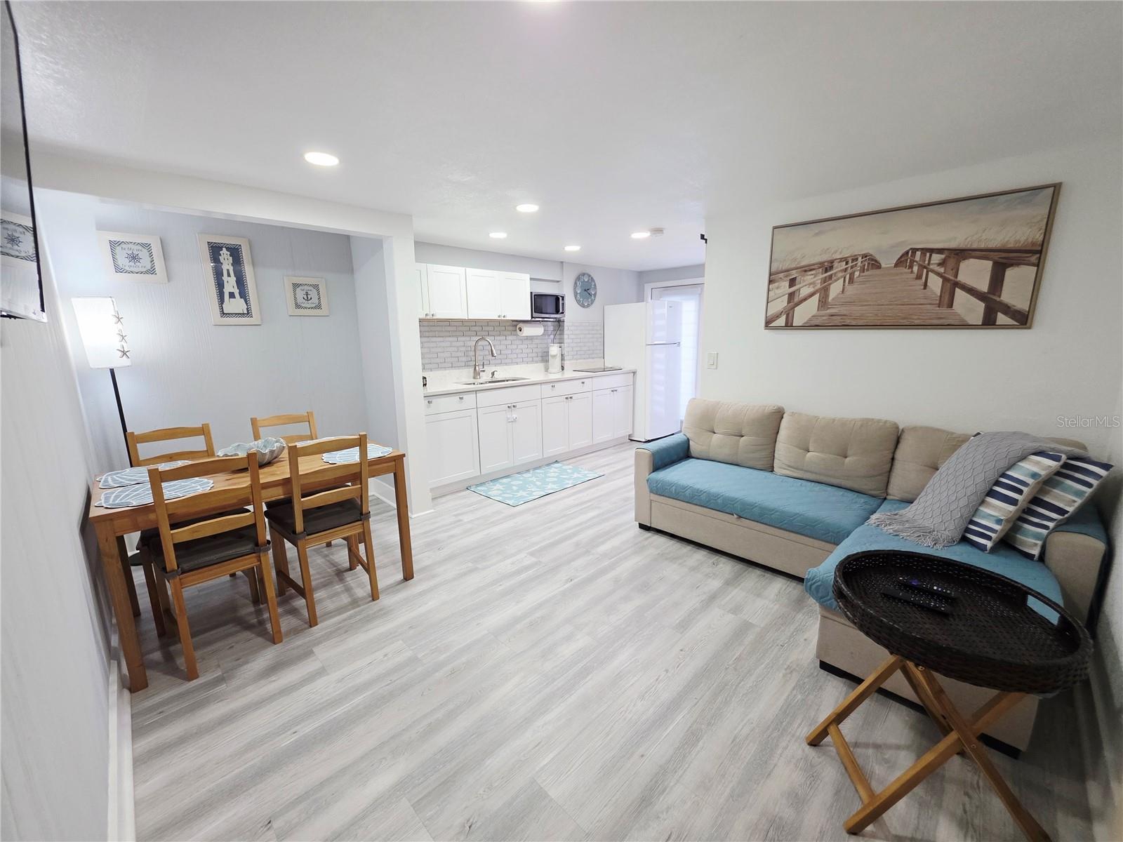 Listing photo id 40 for 6316 Fairway Boulevard