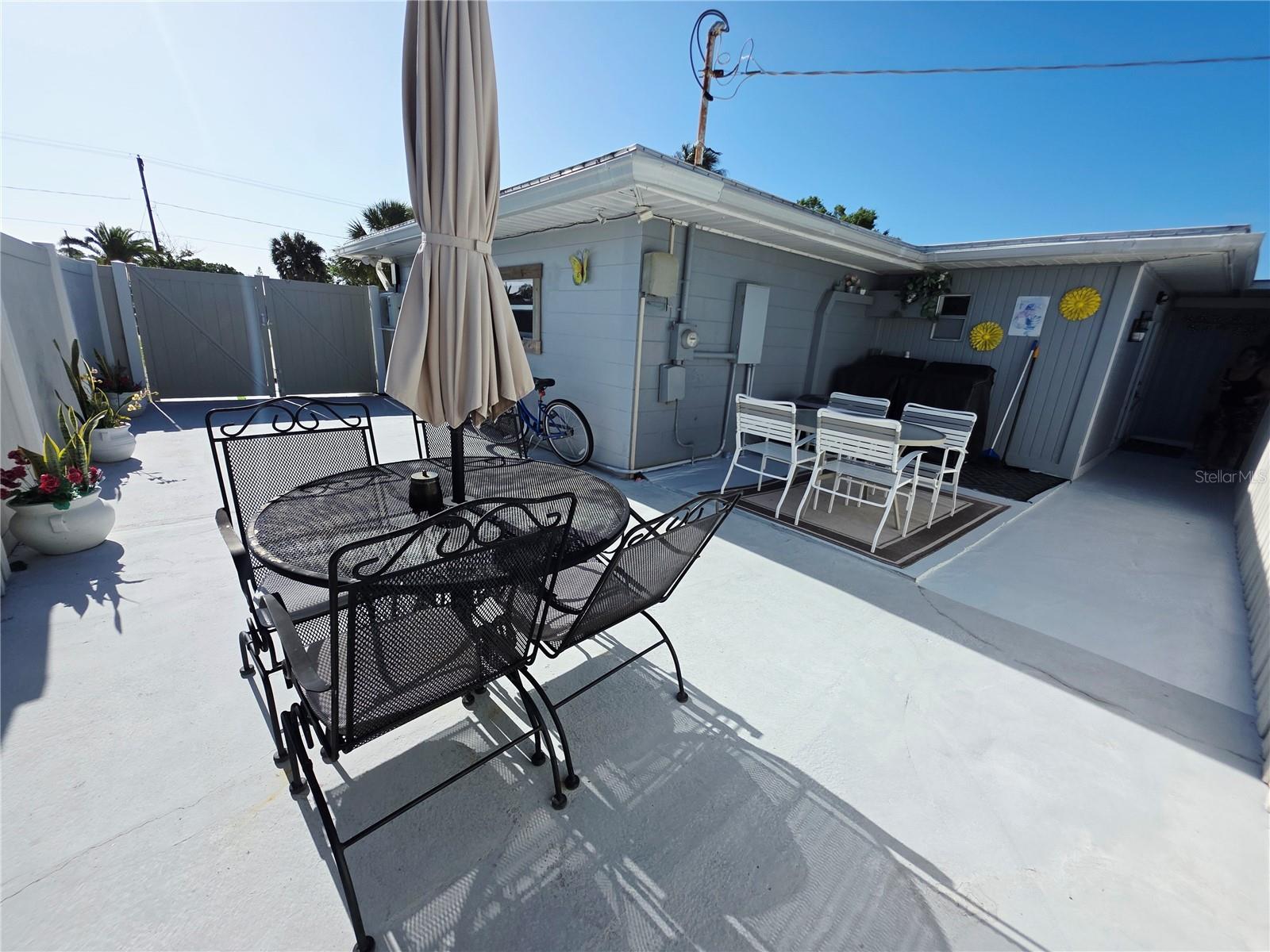 Listing photo id 46 for 6316 Fairway Boulevard