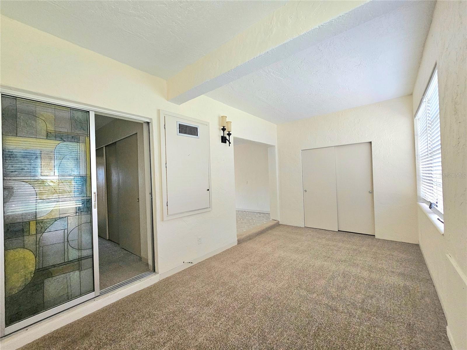 Image 12 of 66 For 2454 Australia Way E 46
