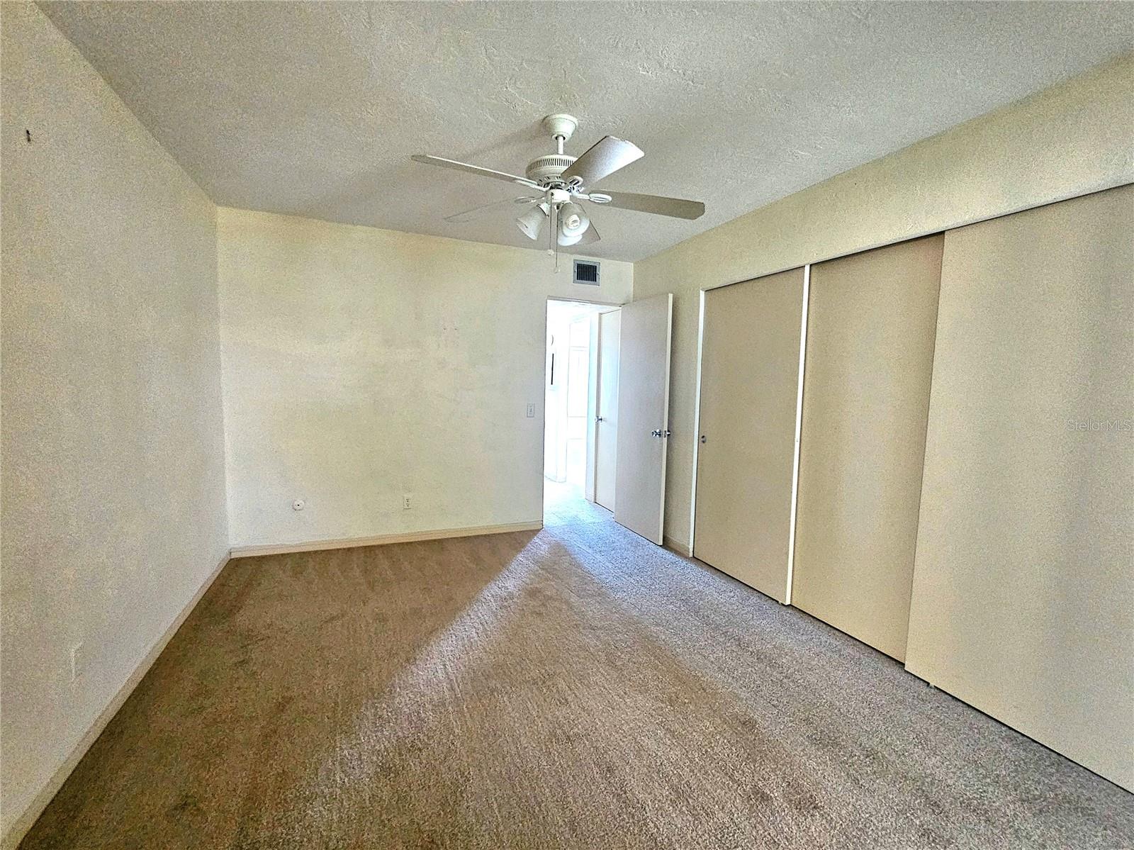 Image 15 of 66 For 2454 Australia Way E 46
